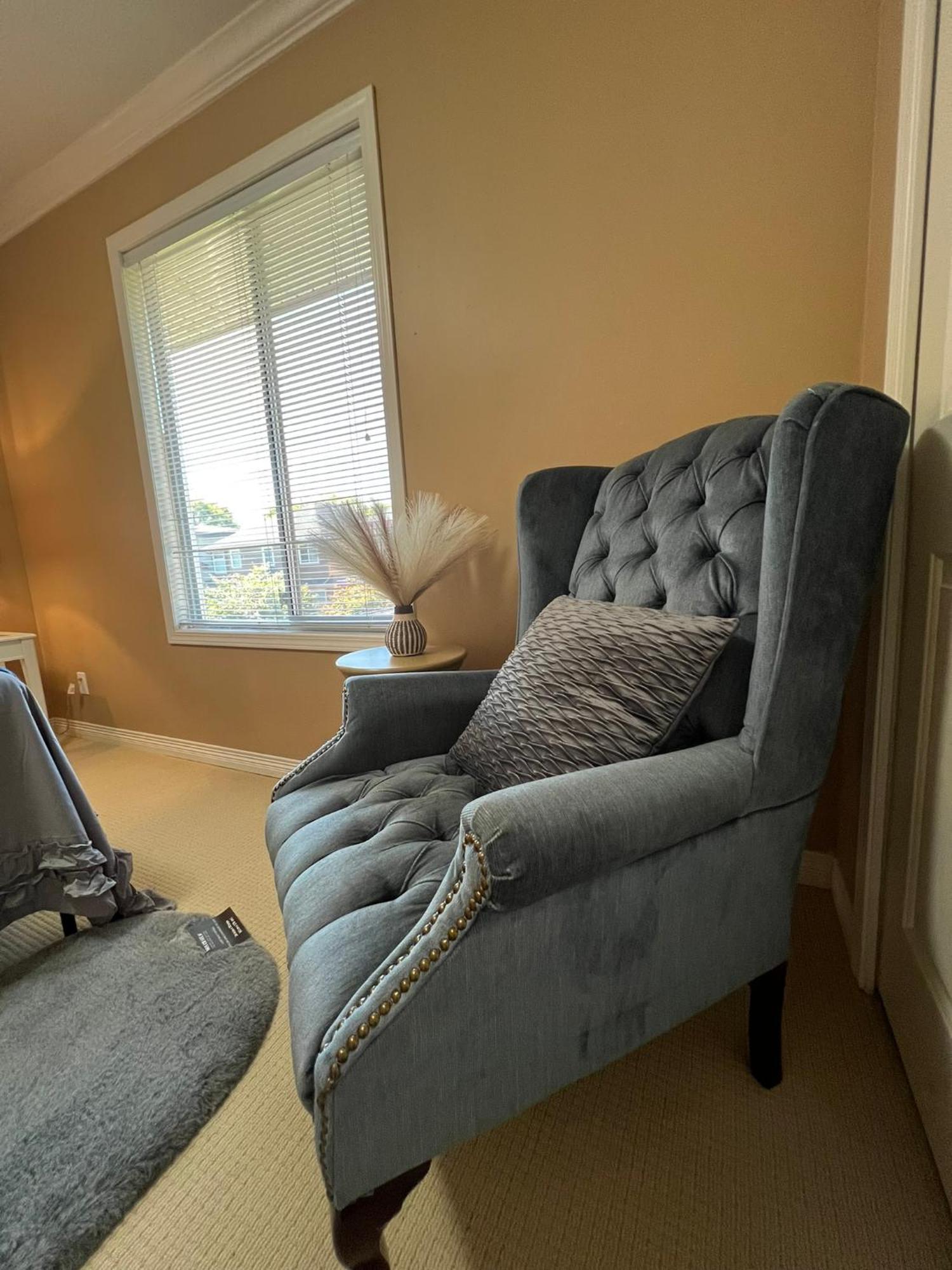 Terra Nova - Private Property Richmond Room photo